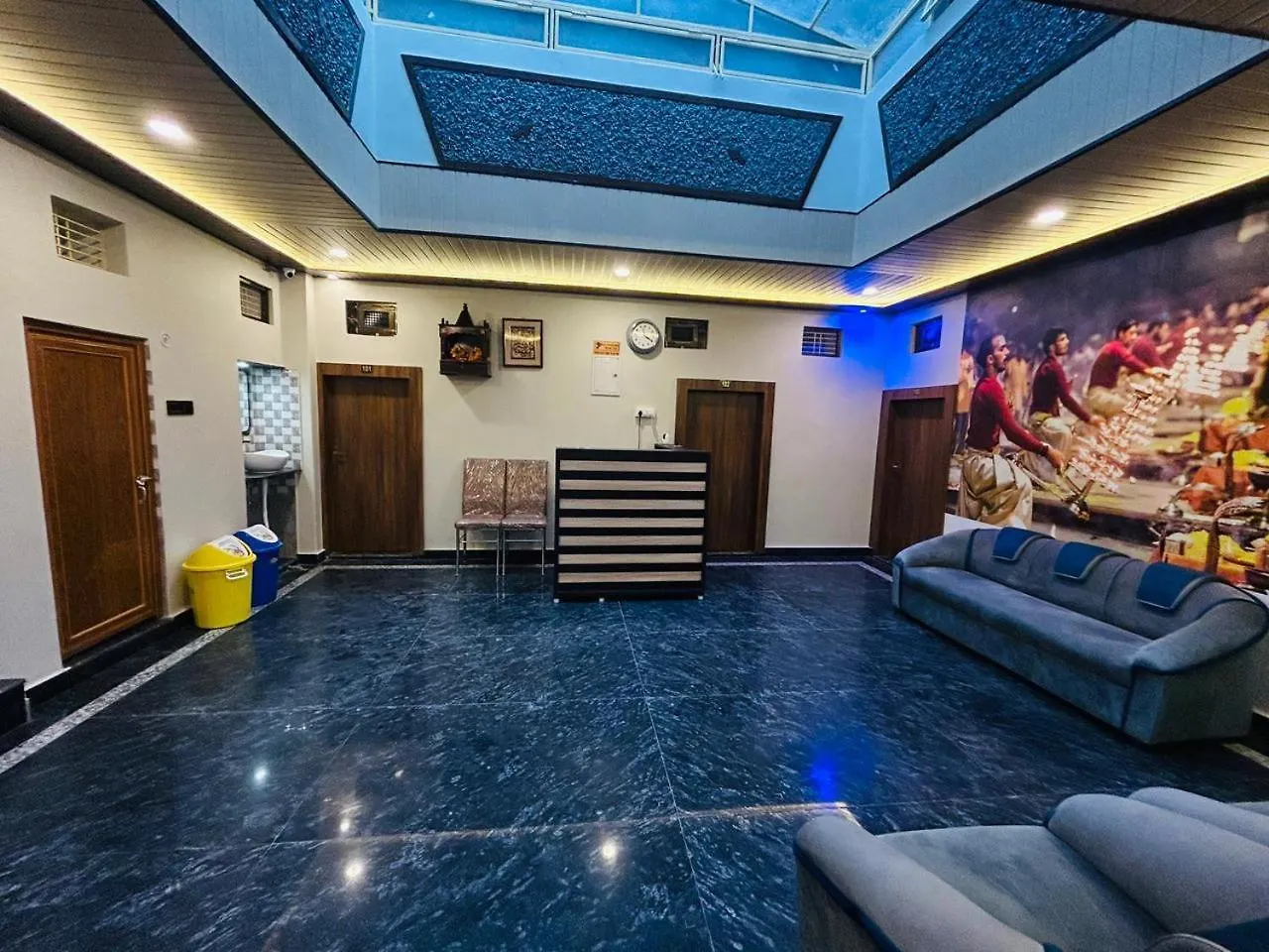 Kumari Paying Guest House Benares